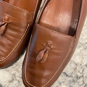 Women’s Brown Leather Loafers TROTTERS brand size 10 new without box